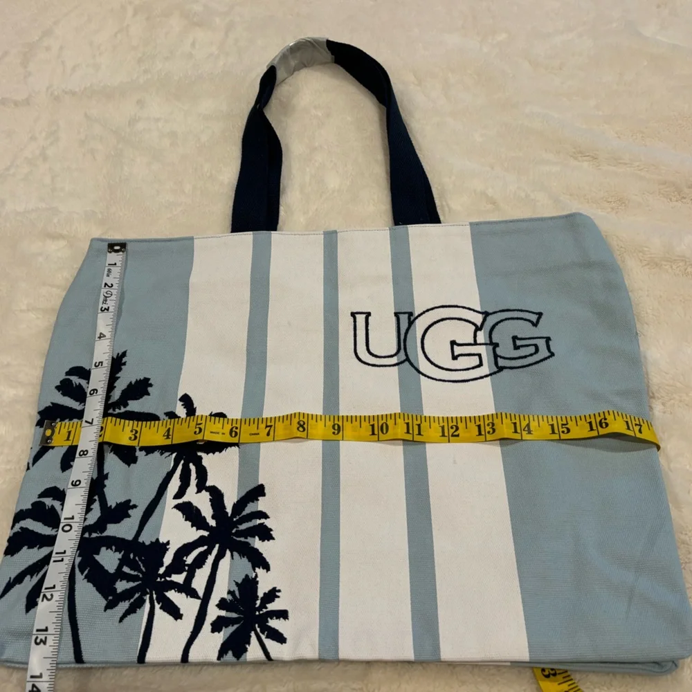 New Ugg blue and white tote - Picture 3 of 5